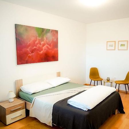 Apartment Rondo Pula Lovely And Sunny Ngoại thất bức ảnh