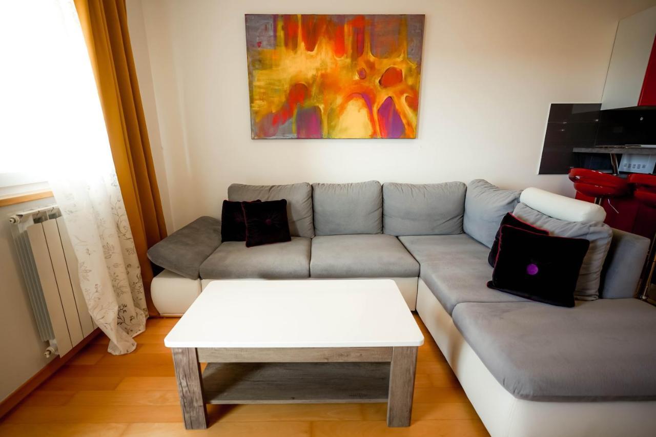 Apartment Rondo Pula Lovely And Sunny Ngoại thất bức ảnh
